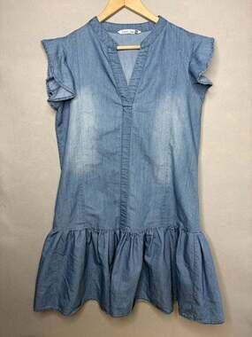 Given Kale Women’s Denim Chambray Tiered Dress Petite Medium Cotton Blend